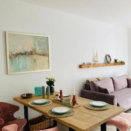 Platinium Gardensuite Maxima New Apartamento Rewal